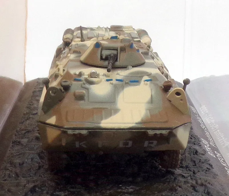 Altaya 1/72 Scale A30420G - BTR-80 98 Airbourne Div. KFOR - Serbia 1999