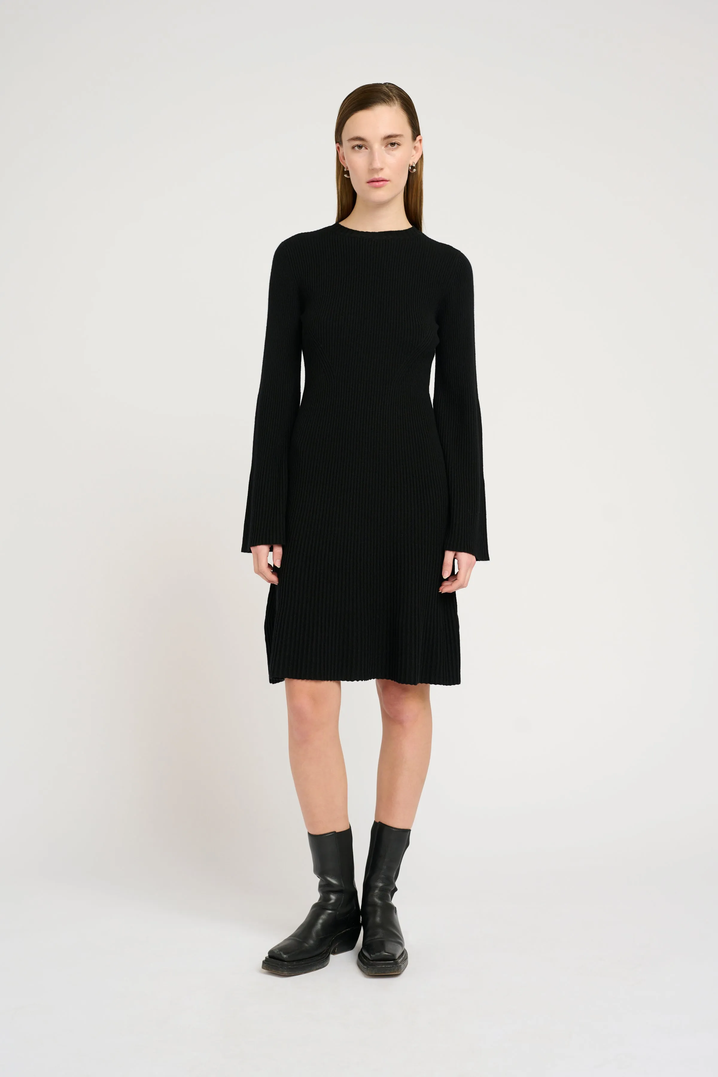 Antaligz Wool Short Dress - Black