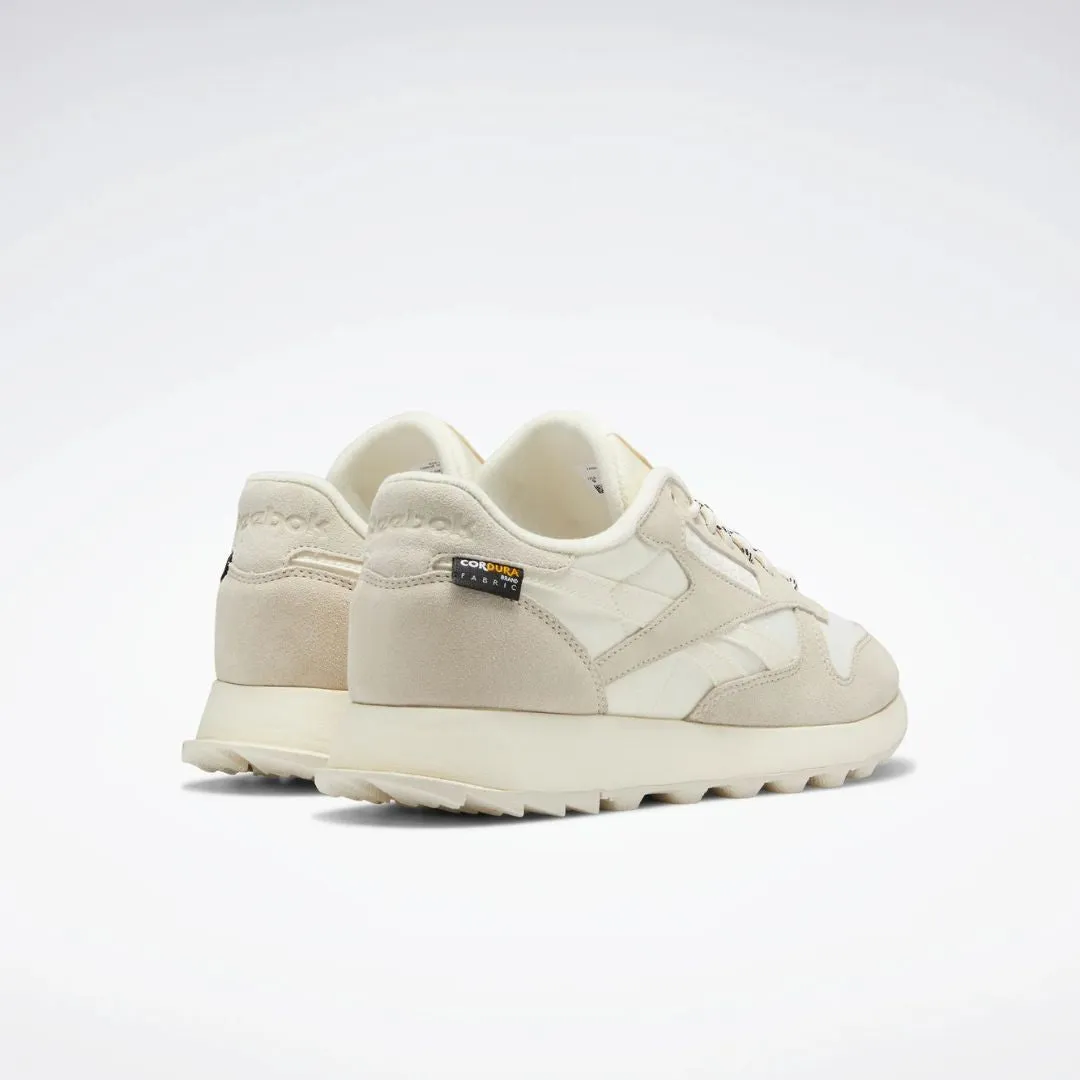 Classic Leather (Classic White   Classic White   Stucco)