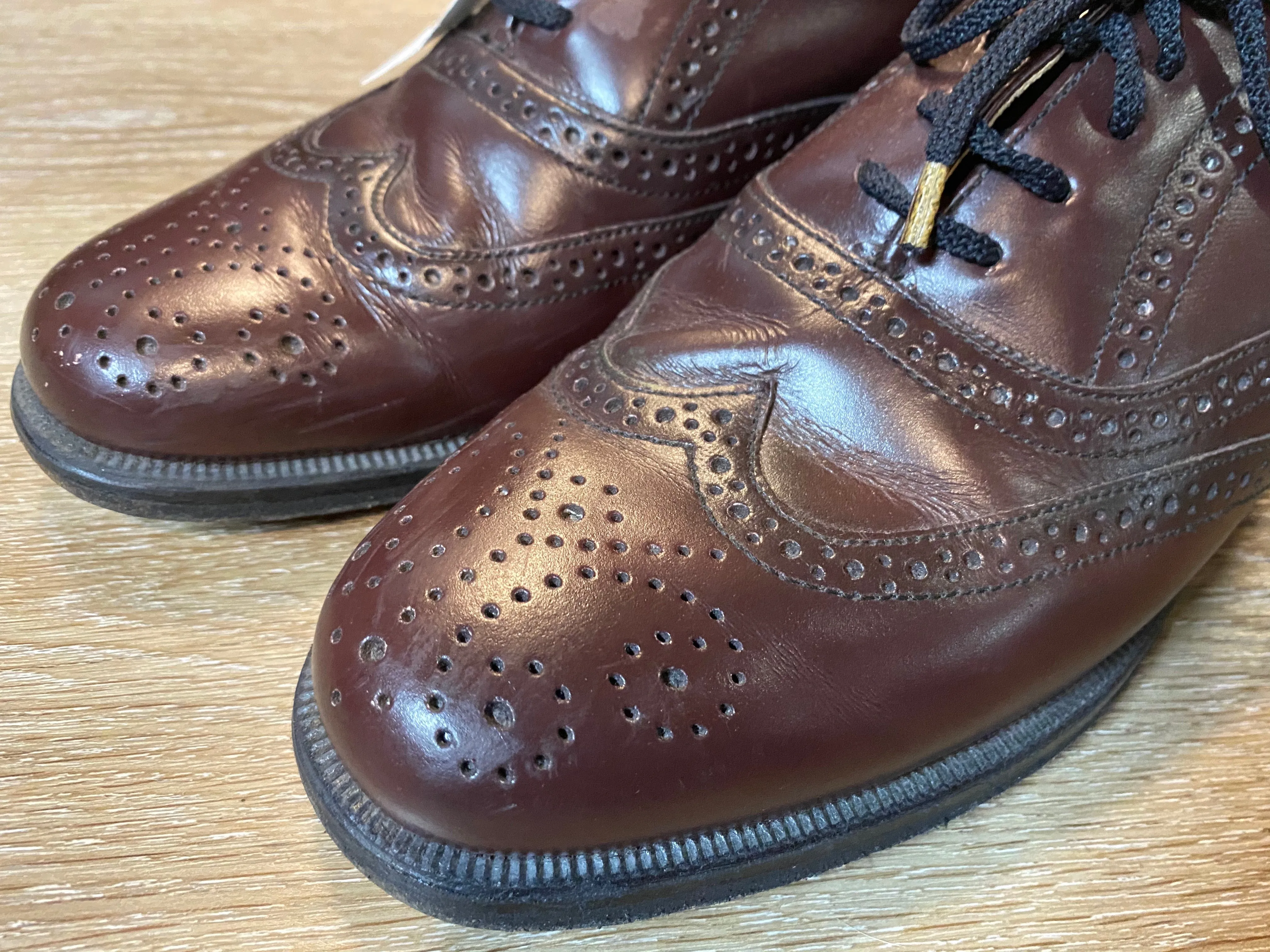 Wingtip Brogue Eaton Birkdale Oxford Shoes 7M 39/40 (Czechoslovakia)